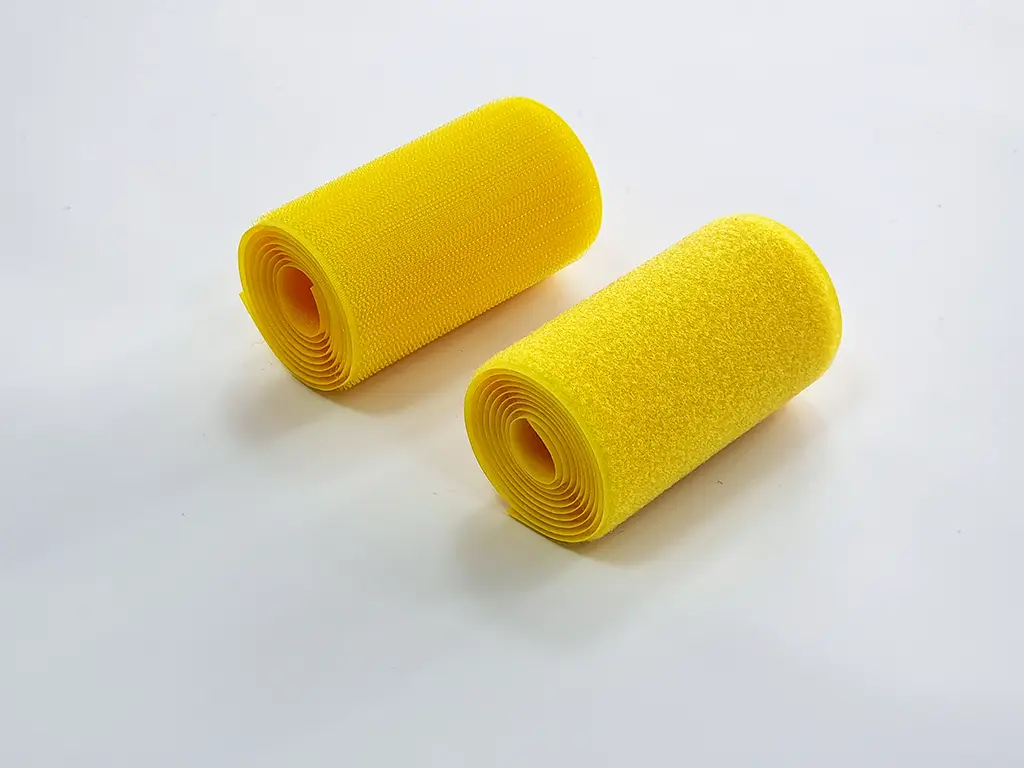 Set bandă arici, Velcro cu adeziv, benzi Hook and Loop, set bandă cu scai și puf ideală pentru cusut, role cu lățimea de 10cm - culoarea galbenă