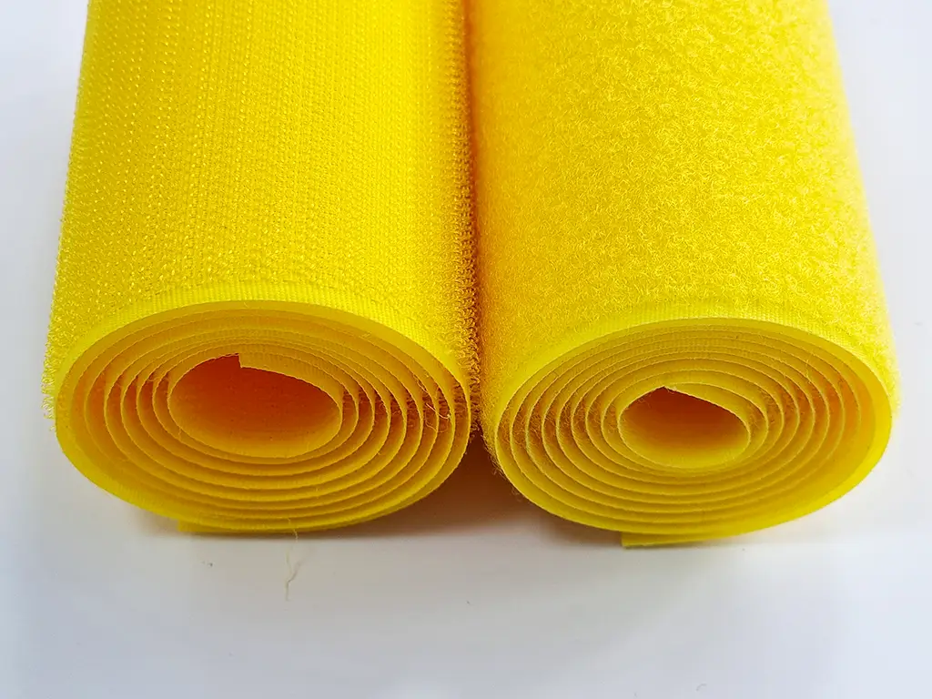 Set bandă arici, Velcro fără adeziv, benzi Hook and Loop, set bandă cu scai și puf ideală pentru cusut, role cu lățimea de 10cm - culoarea galbenă