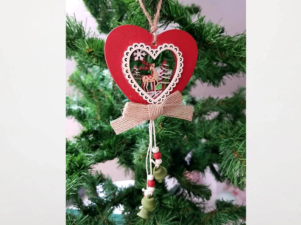 Ornament din lemn Inimă