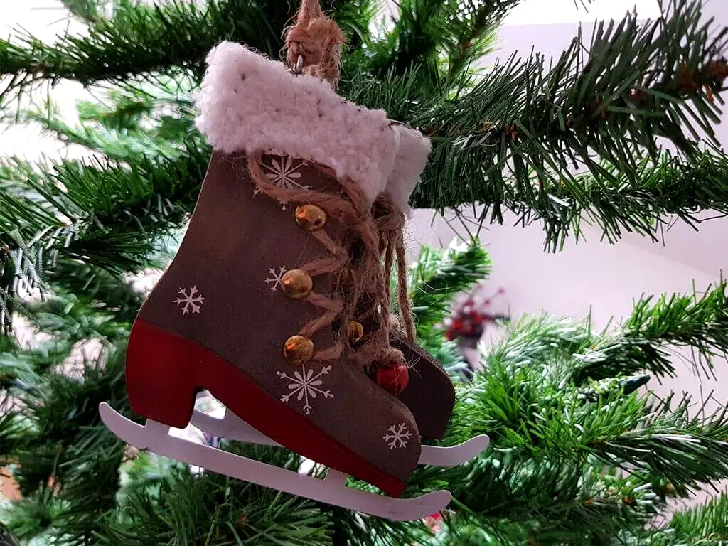 Ornament Patine, decoraţiune din lemn