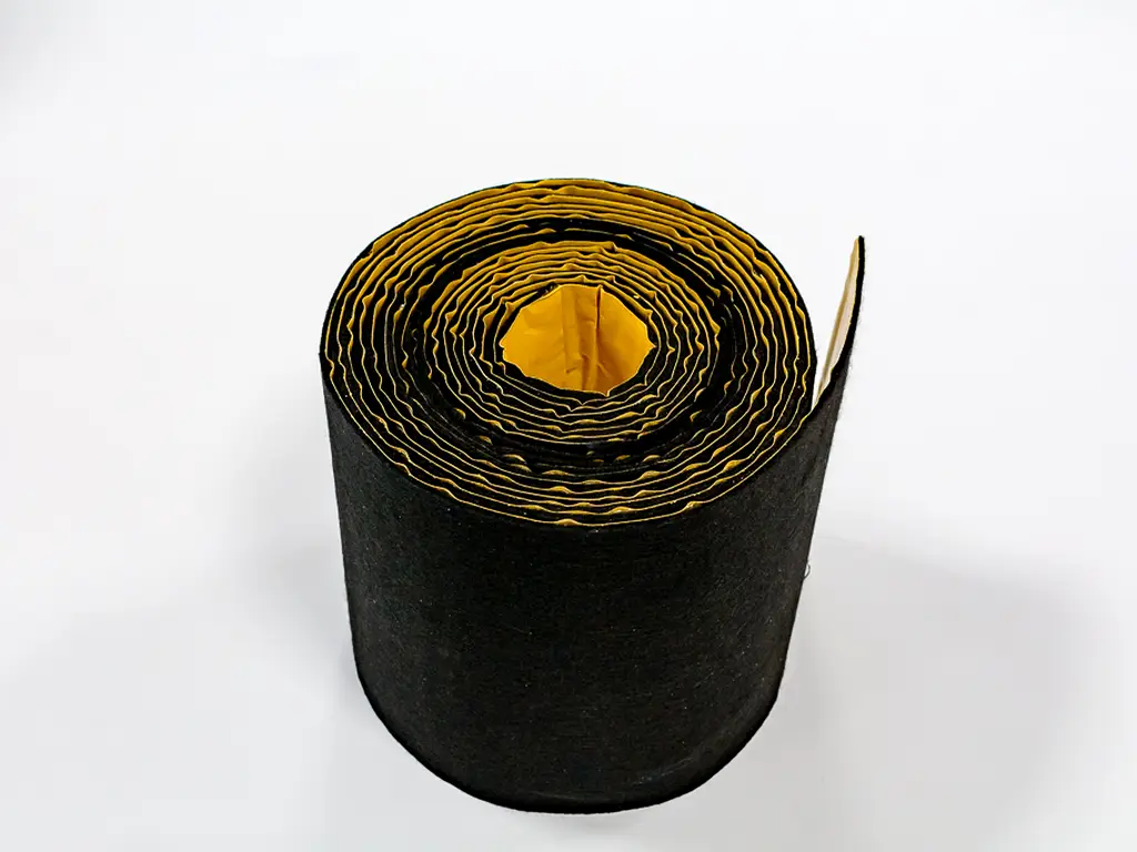 Pâslă autoadezivă neagră, pentru protecție suprafețe, rolă de 20x800 cm