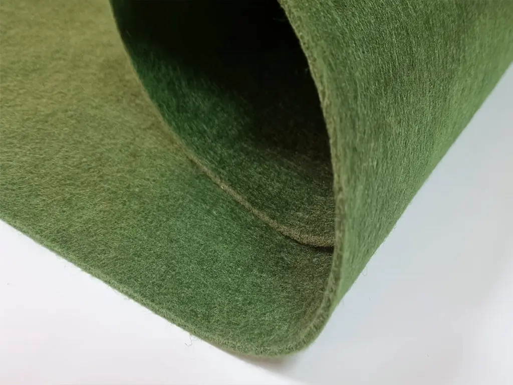 Fetru la metru, pâslă verde cu grosime de 3 mm, 100 cm lățime