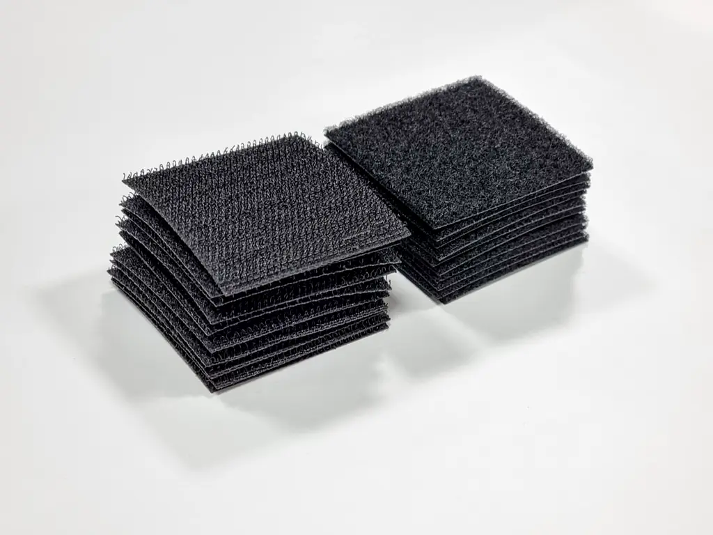 Set 10 pătrate Velcro fără adeziv,  sistem Hook and Loop, arici fără adeziv ideal pentru cusut, 3x3 cm - culoare neagră