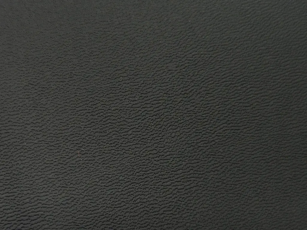 Piele ecologică neagră cu aspect natural, fără adeziv, grosime 0,8 mm, lățime 140 cm