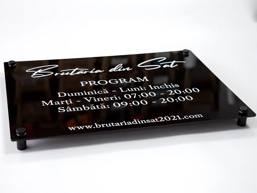 Plăcuță personalizată la comandă cu adresa sau afacerea ta cu logo, text sau grafică, printare UV, distanțiere incluse