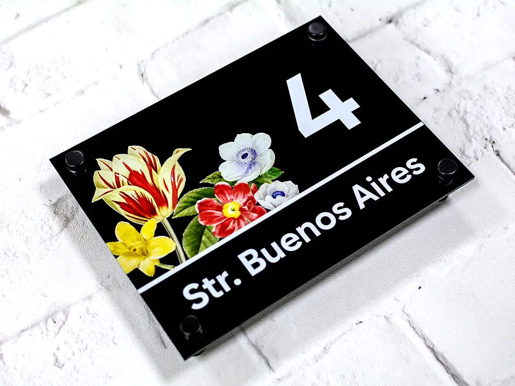Plăcuță adresă model buchet de flori, printare UV, cu text personalizat, sistem de fixare inclus