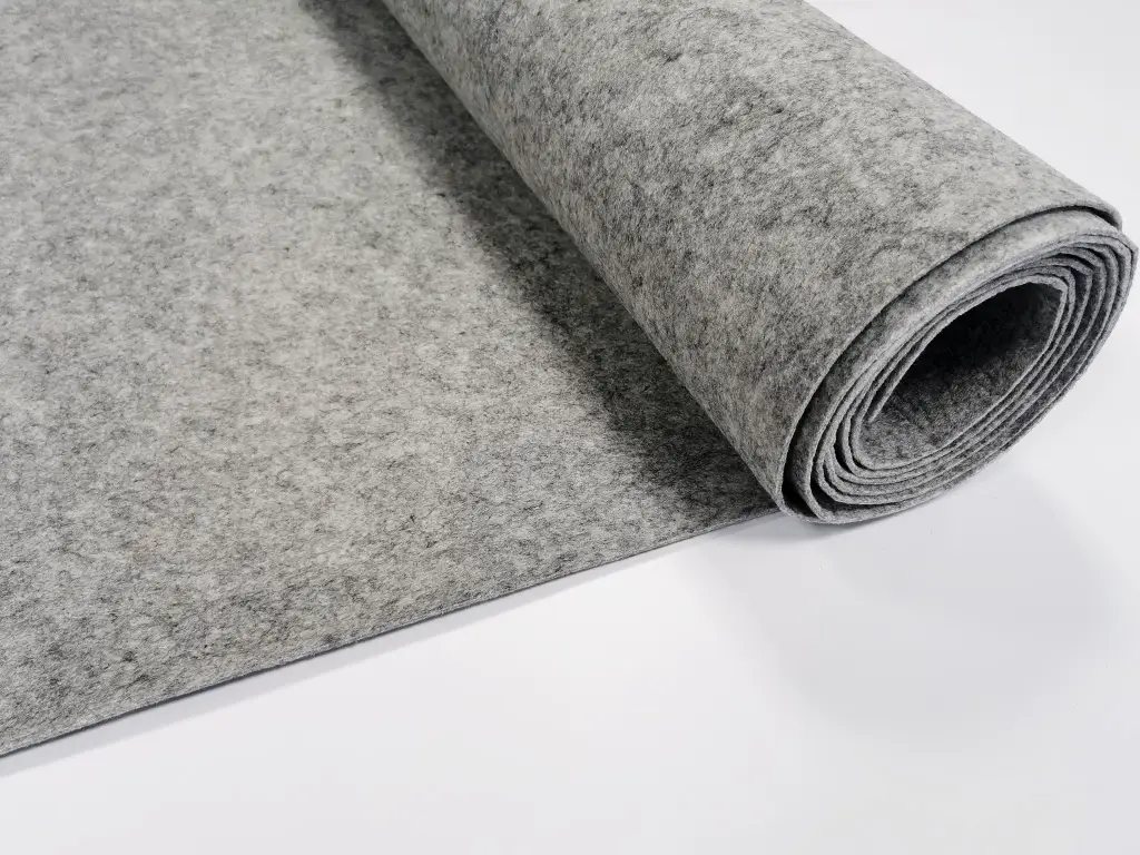 Fetru la metru, pâslă gri deschis cu grosime de 3 mm, cu lățimea de 90cm - produs 100% din materiale reciclate