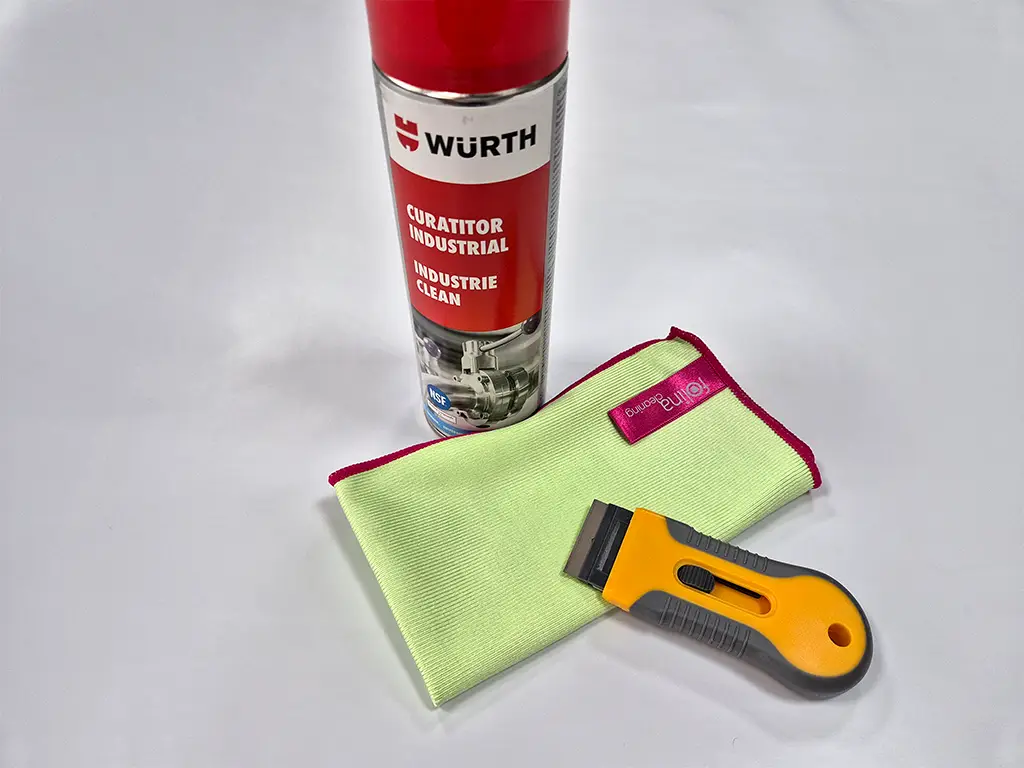 Spray curăţare adeziv folii, Folina, set cu soluţie tip spray, lavetă şi răzuitor metalic