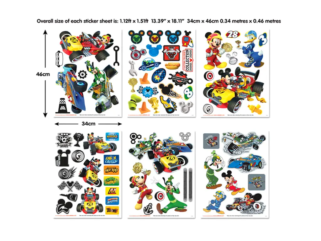 Set Stickere Mickey şi piloţii de curse, Walltastic, decorațiune multicoloră, stickere autoadezive