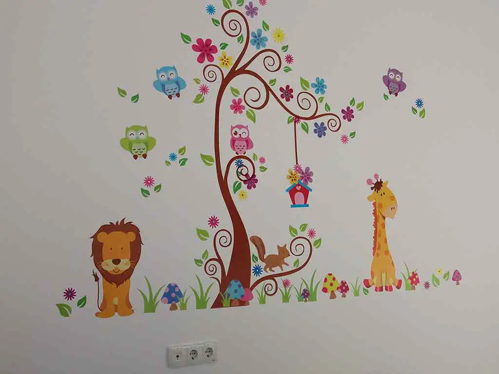 Sticker cameră copii Copacul prieteniei, Folina, multicolor