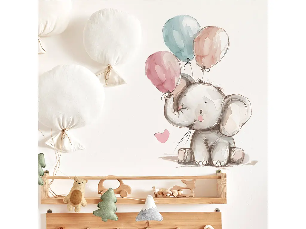 Sticker cameră bebe, Micul elefant cu baloane, decor perete şi mobilă, 60x40 cm