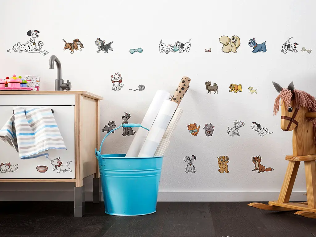 Set 27 stickere Disney Cats and Dogs, Komar, planşă de 50x70 cm