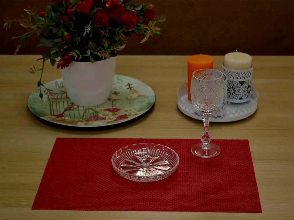 Suport farfurie masă Nora, Folina, roşu, 45 x 31 cm