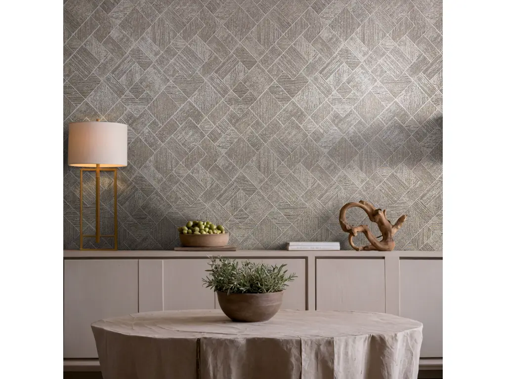 Tapet gri taupe, Marburg Ritus 35510, model geometric, aspect sidefat, vlies, rolă de 0.53x10 metri