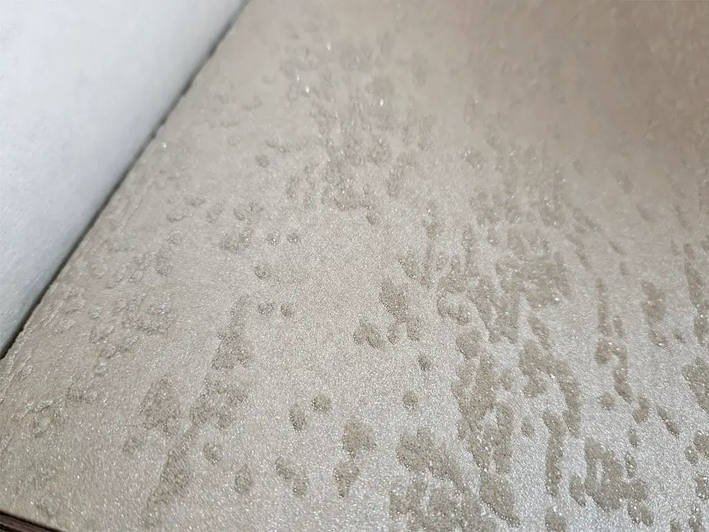 Tapet imitaţie decorativă taupe cu aspect sidefat, Marburg Eclectic 22936, vlies, rolă de 7 metri pătraţi