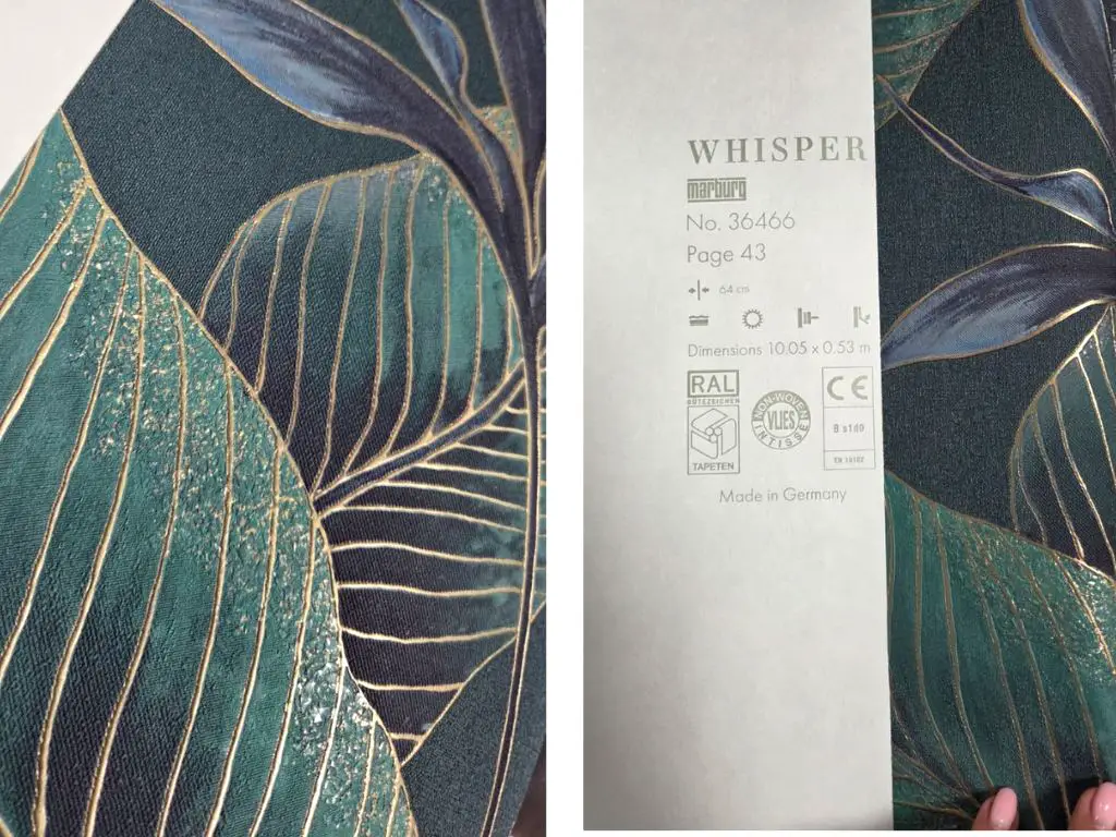 Tapet premium Marburg Whisper 36466 - decor perete accent verde cu frunze tropicale cu detalii aurii