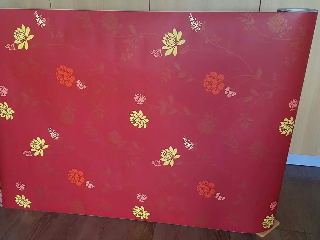 Autocolant perete Onela, MagicFix, vişiniu cu model floral, 100 cm lăţime