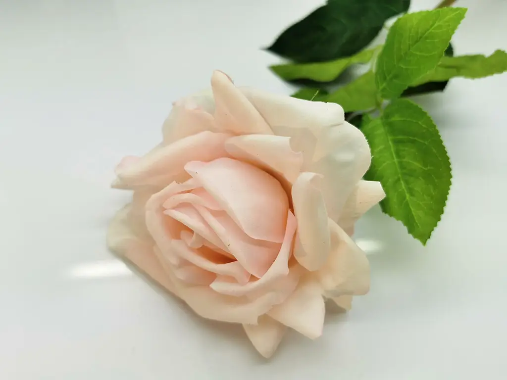 Trandafir artificial roz pal, 75 cm înălţime