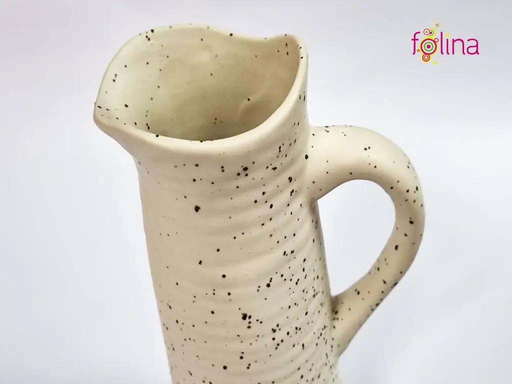 Vază ceramică tip ulcior, crem nisipiu, 28 cm înălţime