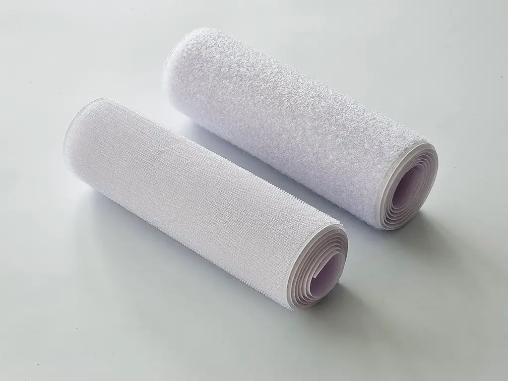 Set bandă Velcro fără adeziv, benzi Hook and Loop, set bandă cu scai și puf ideală pentru cusut, role cu lățimea de 20cm - culoare albă