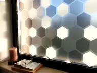 Folie geam electrostatică Wido, d-c-fix, sablare cu model hexagoane gri, 67x150 cm
