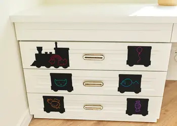 Autocolant tip tabla pentru copii model trenulet x1