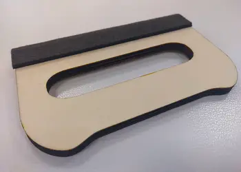 Racleta din lemn cu margine din pasla 1