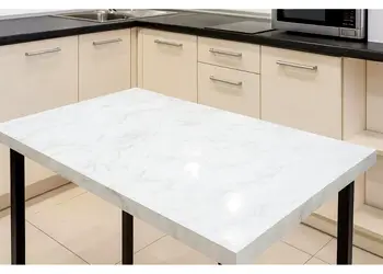 autocolant mobila imitatie marmura gri deschis cu aspect lucios