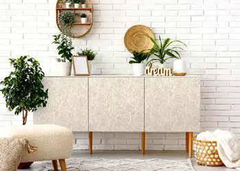 autocolant mobila crem cu model grafic frunze albe