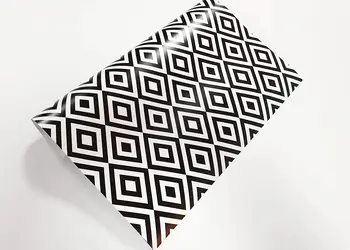 autocolant decorativ romburi negre