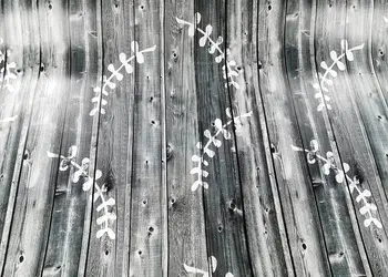 autocolant lemn gri folina cu elemente decorative albe 132 cm latime