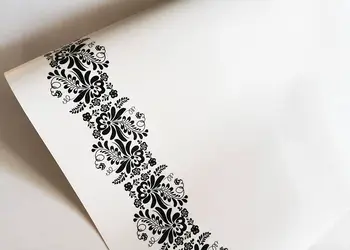 autocolant mobila bella folina imitatie lemn alb cu model negru