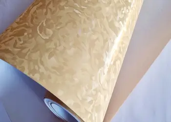 autocolant mobila bucatarie crem cu model embosat folina