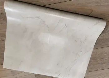 autocolant marmura gri deschis pentru mobila bucatarie si baie