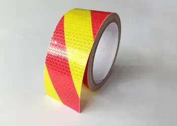 banda reflectorizanta autoadeziva de contur galben rosu pentru siguranta rutiera s1