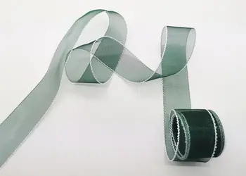 banda satin folina verde cu margini albe 4 cm 10 metri