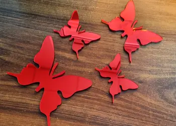 decoratiune fluture rosu