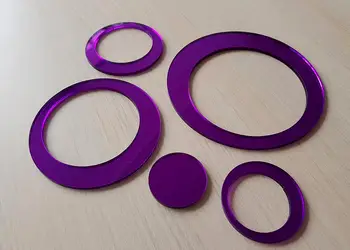 decoratiune perete cercuri oglinda mov