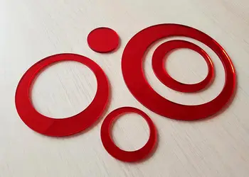 decoratiune perete cercuri oglinda rosie