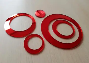 decoratiune perete cercuri oglinda rosie