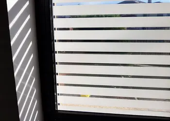 folie geam autoadeziva dungi albe late martin