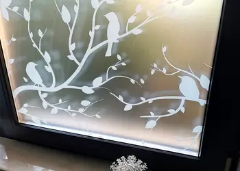 folie sablare geam pasari pe crengi model alb 6909