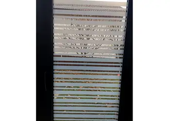 folie geam autoadeziva transparenta cu dungi albe 120 cm latime