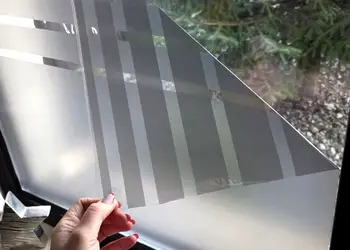 folie geam sablare gri cu dungi