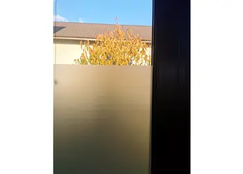 folie autocolanta cu efect de sablare pentru geam