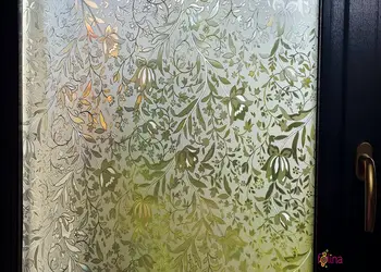 folie geam sablare cu model floral translucid