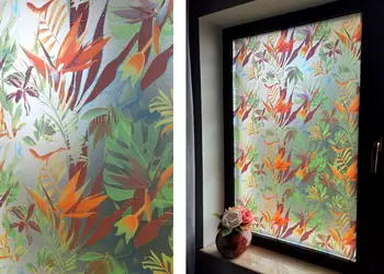 folie autoadeziva geam sablat cu model tropical