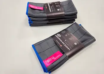 laveta din microfibra carbon pentru afisaje si suprafete din sticla 1