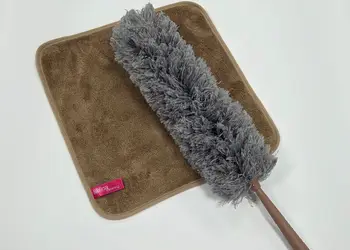 laveta microfibra si pamatuf pentru stergerea prafului