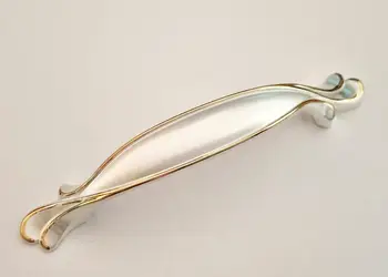 maner mobila gri deschis sidefat folina